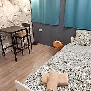 Studio met een King Size Bed